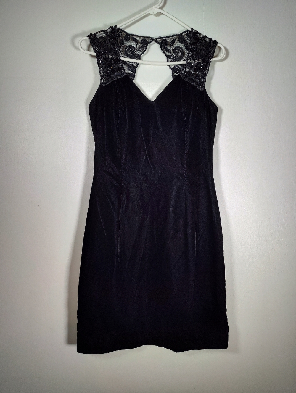 Scott McClintock Vintage 90s Y2K black velvet cocktail dress